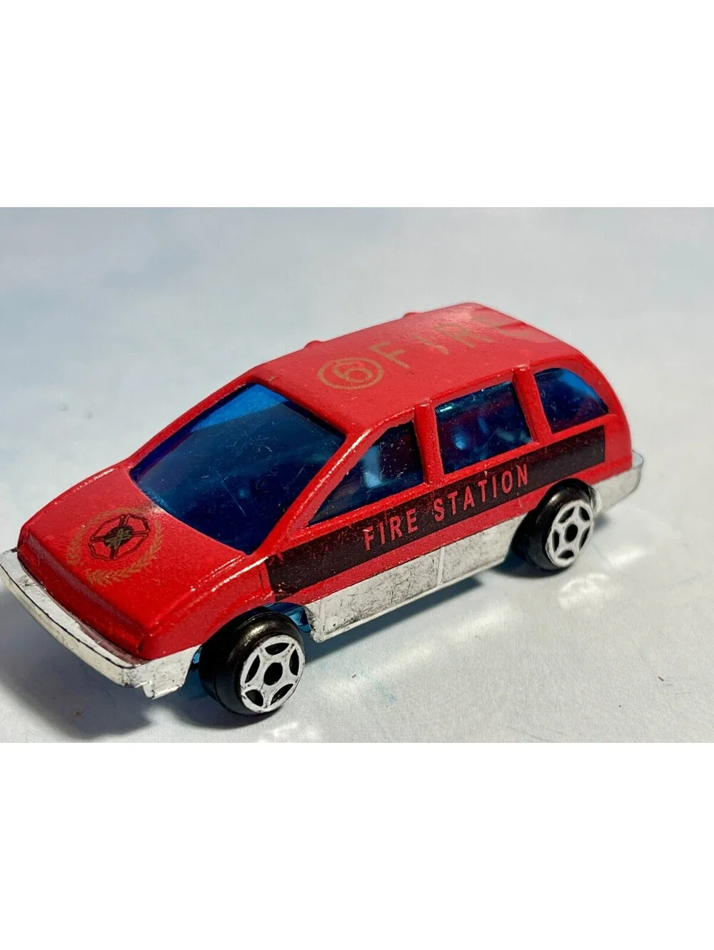 Ultra Rare Vintage Fire Station 8008 Red/Silver #6 Fire Minivan Die-Cast 1:64